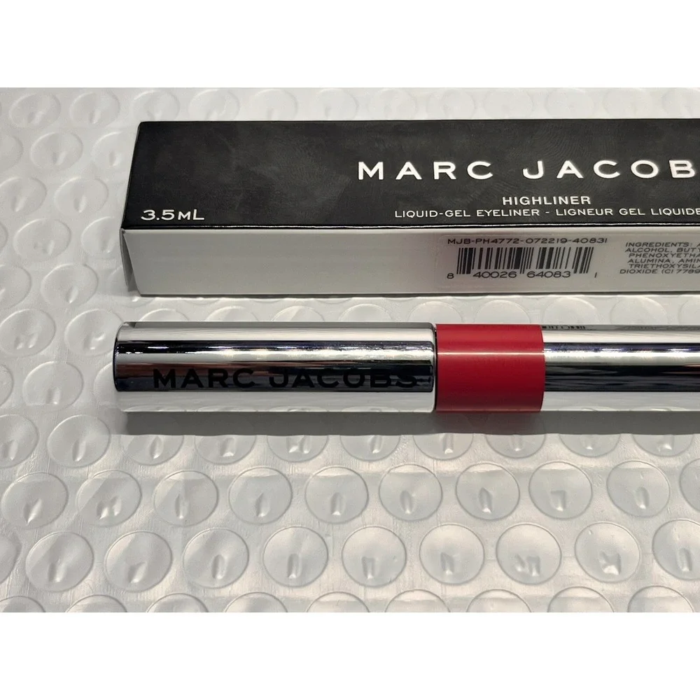 Marc Jacobs description marc